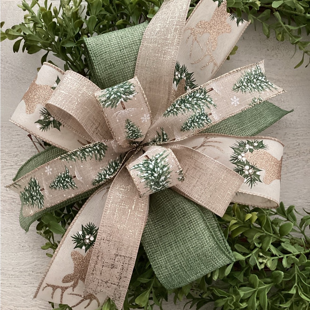 Festive Green and Cream Deer Holiday Bow